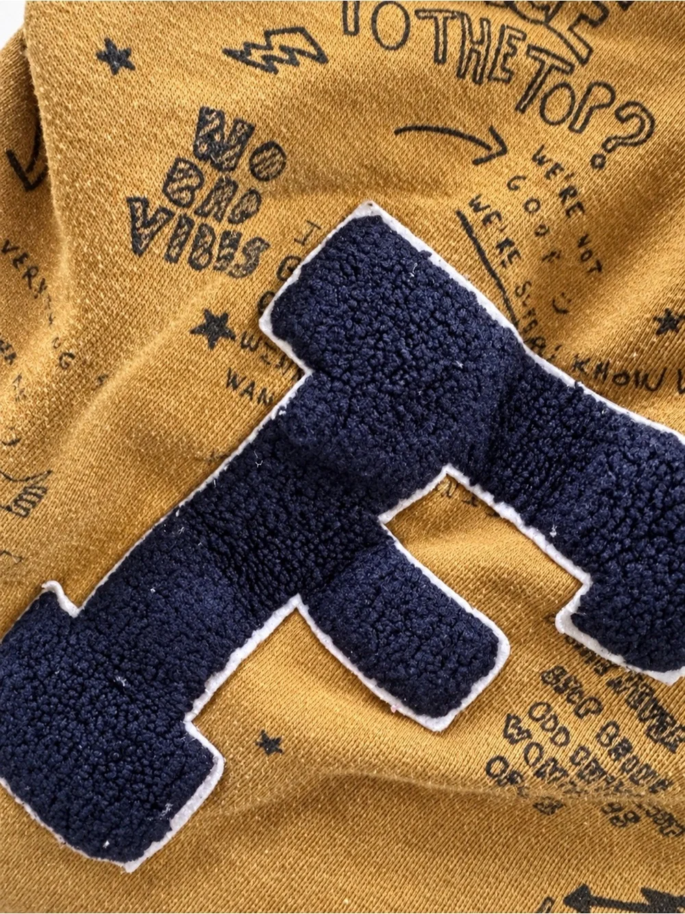 Zara Boys Mustard Graphic Sweatshirt Size 6
